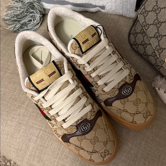 Gucci Women's Screener Sneaker - Picture 6 of 7